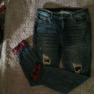 EUC Judy Blue red flannel cuffed, distressed jean. Size 11/29